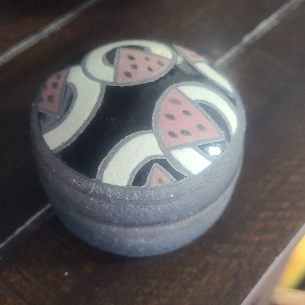 Trinket holder